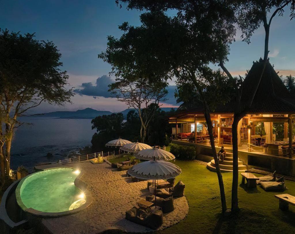 Bali Cliff Glamping Hotell Seraya Eksteriør bilde