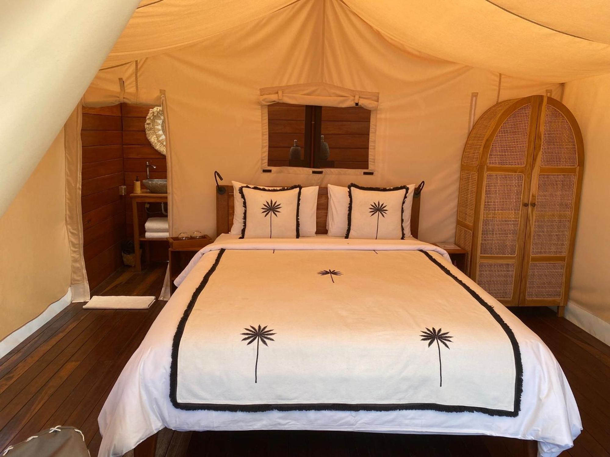 Bali Cliff Glamping Hotell Seraya Eksteriør bilde